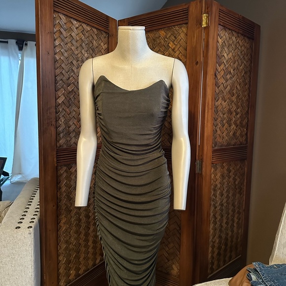 NWOT Miss Lola “Mable” brand Large Midi Dress - Olive Green (Never Worn!) - Picture 7 of 7
